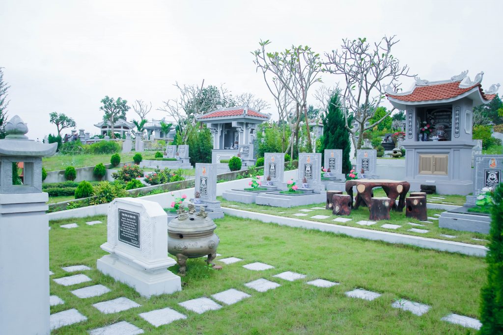 Khuôn viên mẫu mộ từ 50m đến 155m