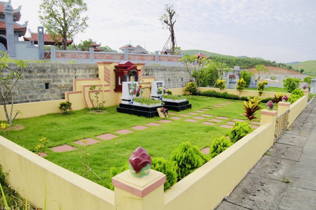 Khuôn viên mẫu mộ từ 50m đến 155m