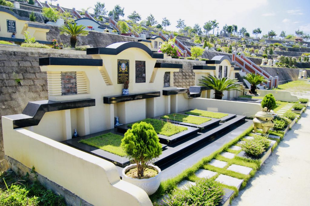 Khuôn viên mẫu mộ từ 9m đến 48m