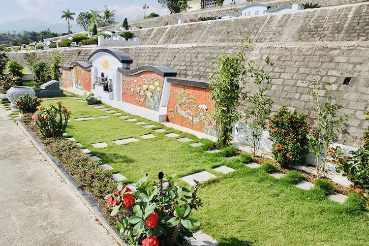 Mẫu Mộ Văn Nghệ Sĩ