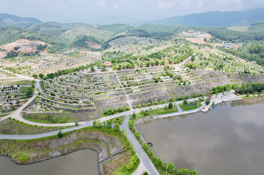 Tổng thể Nghĩa Trang Lạc Hồng Viên